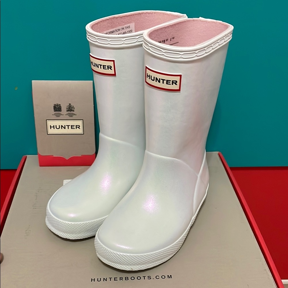 Hunter NWT toddler girl size 8 Classic Shimmer Soft White / Rain Boots